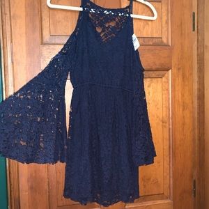 Abercrombie cold shoulder lace dress